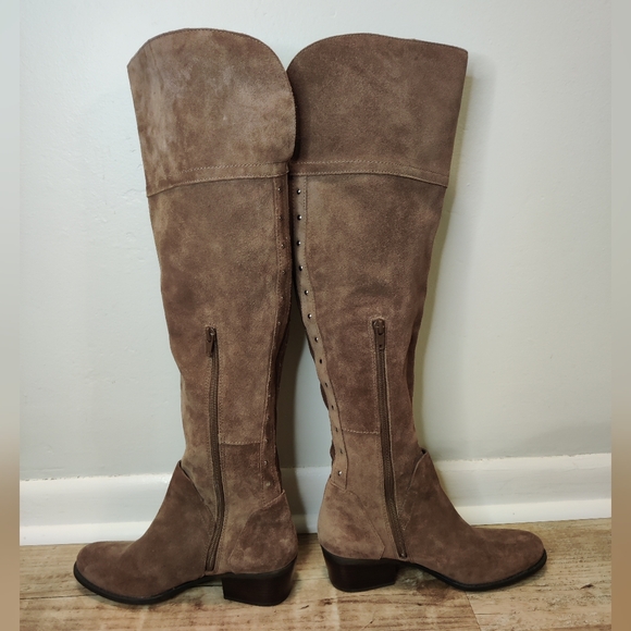 Vince Camuto Knee high taupe suede boots size 7 - Picture 2 of 5